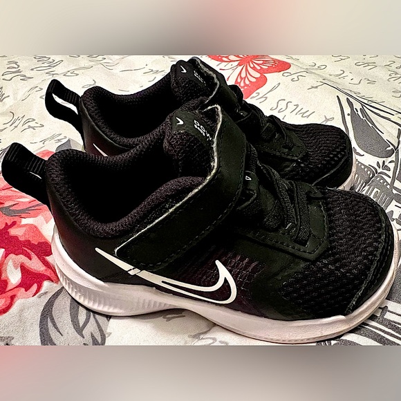Baby Boys’/Unisex/Toddler Nike Downshifter Black size 6c Tennis Shoes Sneakers - Picture 5 of 10
